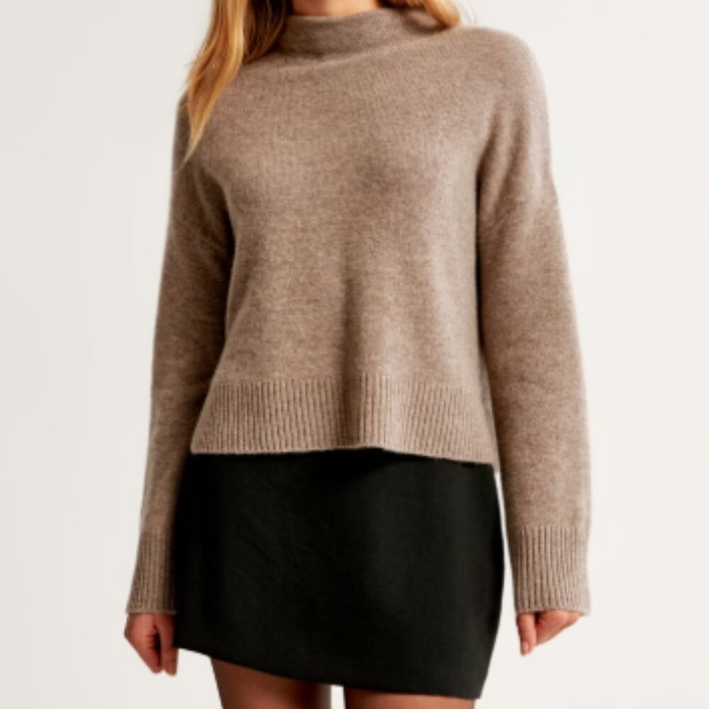 NWOT The A&F Scarlett Premium Crepe Mini Skort – Black – S